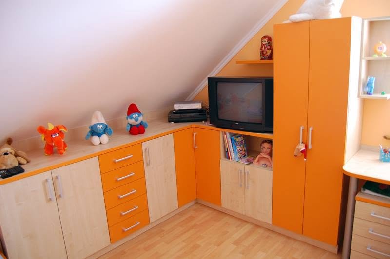Kancelária na mieru č. 3 — 3