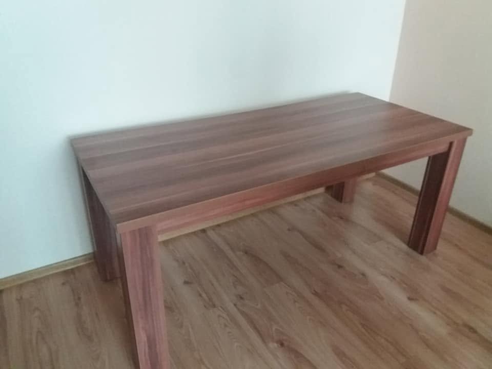Kancelária na mieru č. 4 — 5