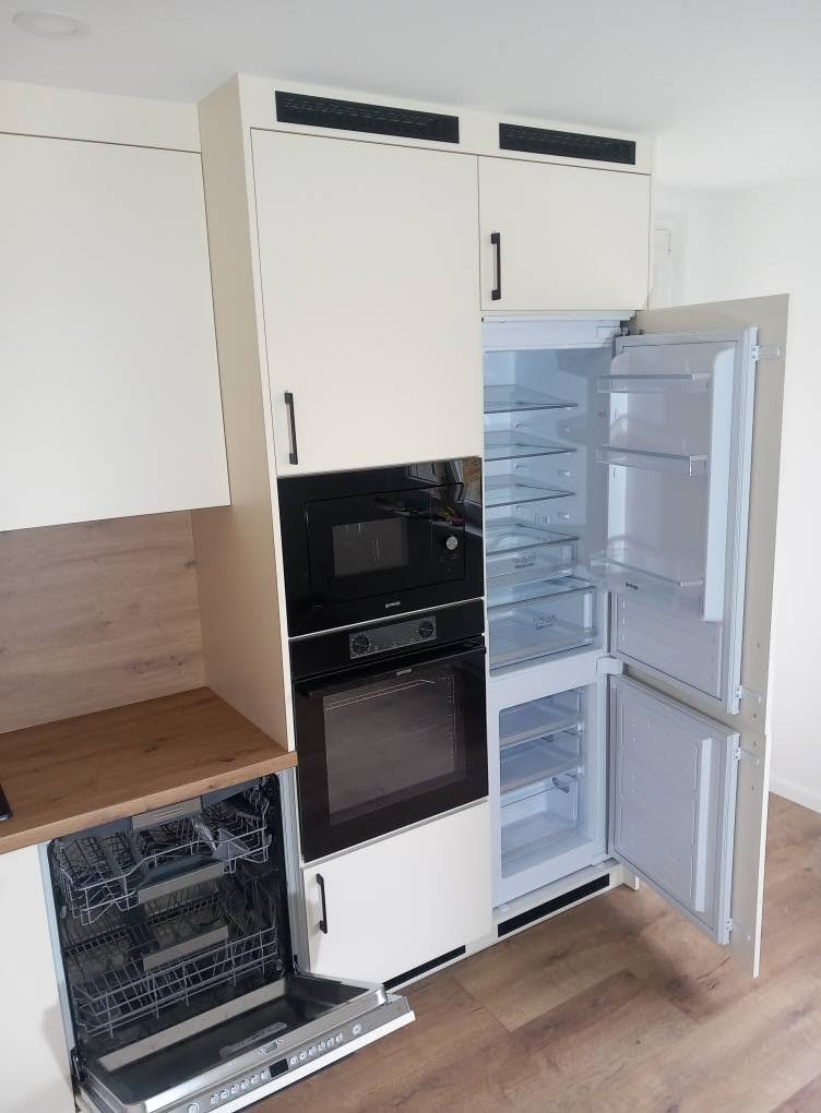 Kuchyňa na mieru č. 104 — Kuchynská linka na mieru