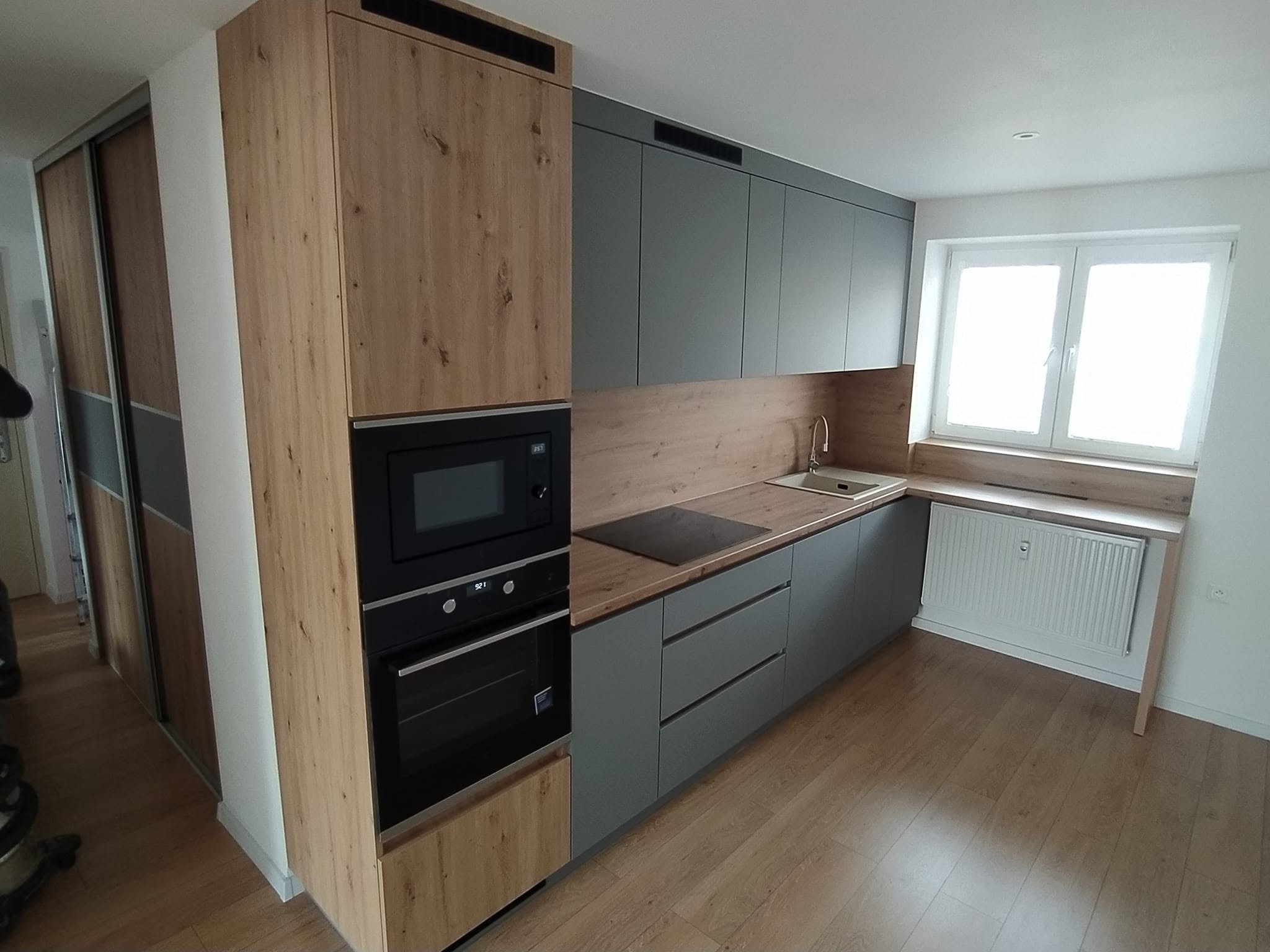 Kuchyňa na mieru č. 152 — Kuchynská linka na mieru