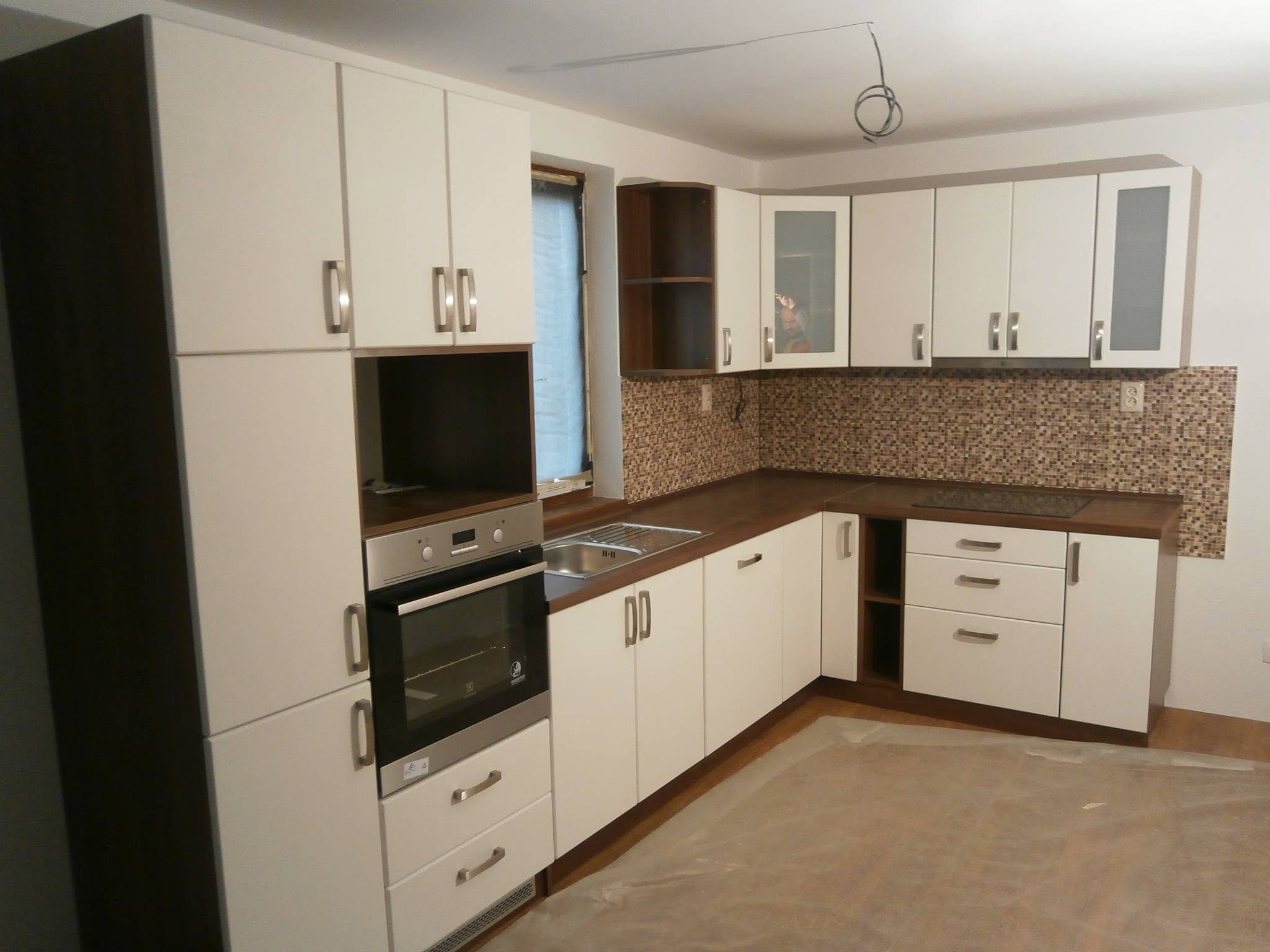 Kuchyňa na mieru č. 200 — Kuchynská linka na mieru