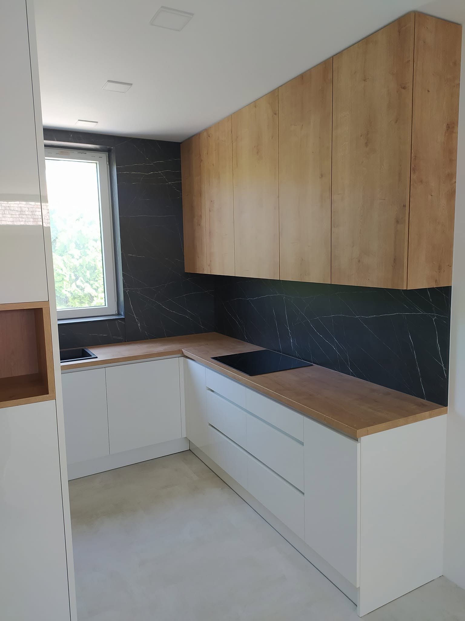 Kuchyňa na mieru č. 202 — Kuchynská linka na mieru