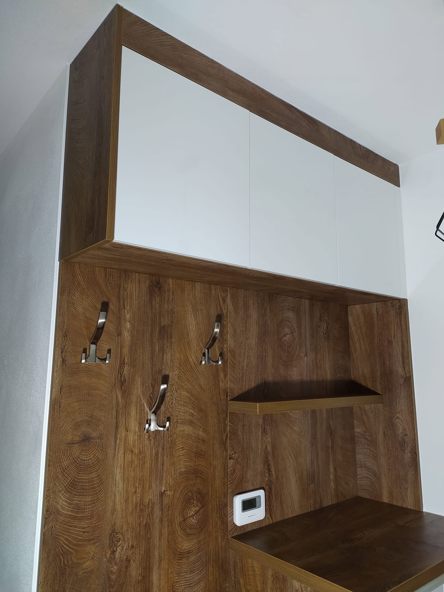 Predsieň na mieru č. 20 — Nábytok do predsiene na mieru