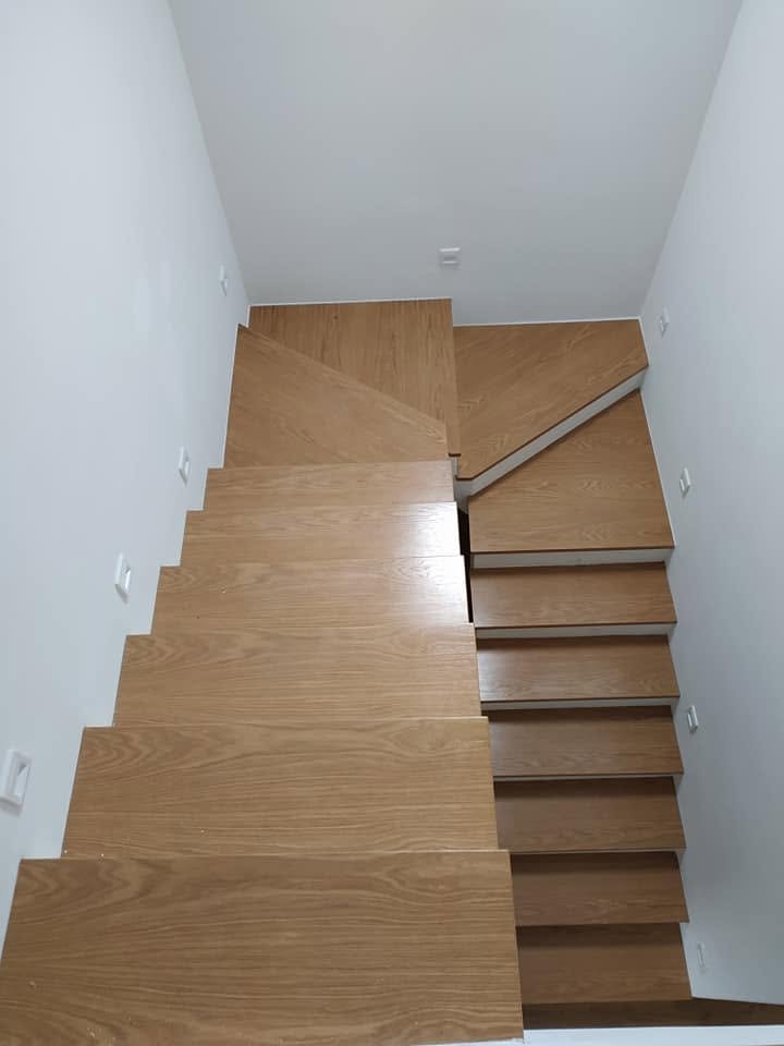 Drevené schodisko č. 25 — 4