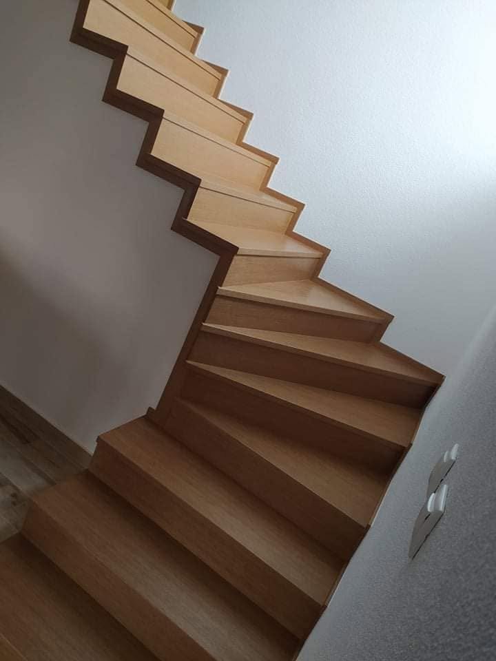 Drevené schodisko č. 35 — 3