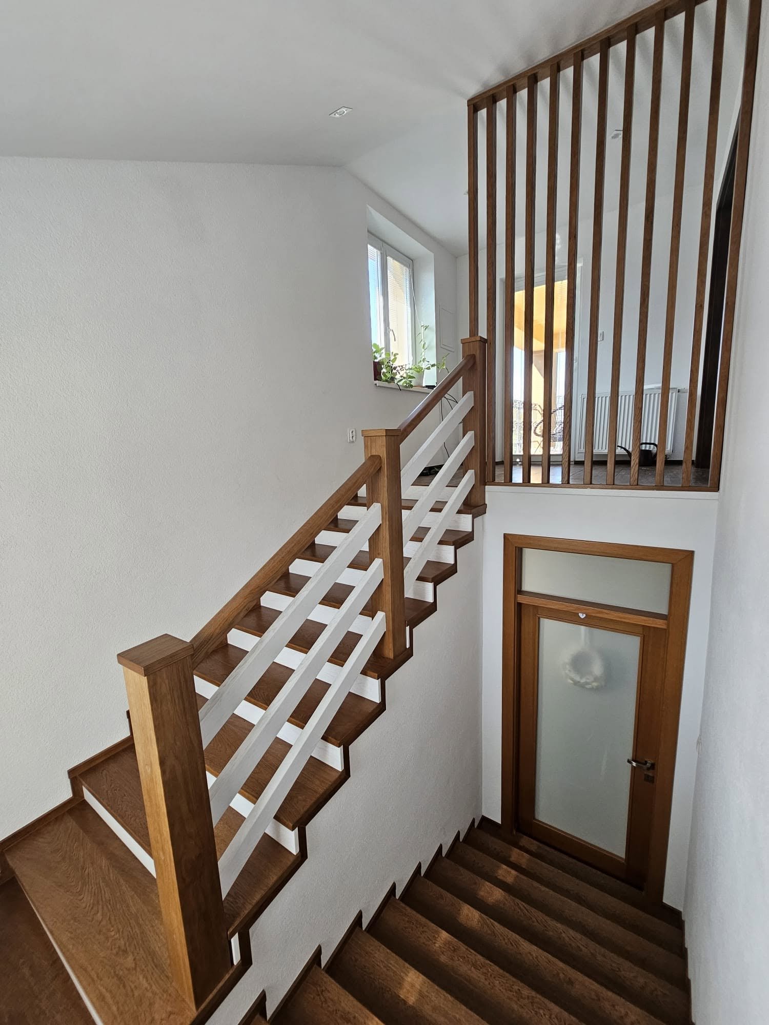 Drevené schodisko č. 37 — Drevené schodisko na mieru