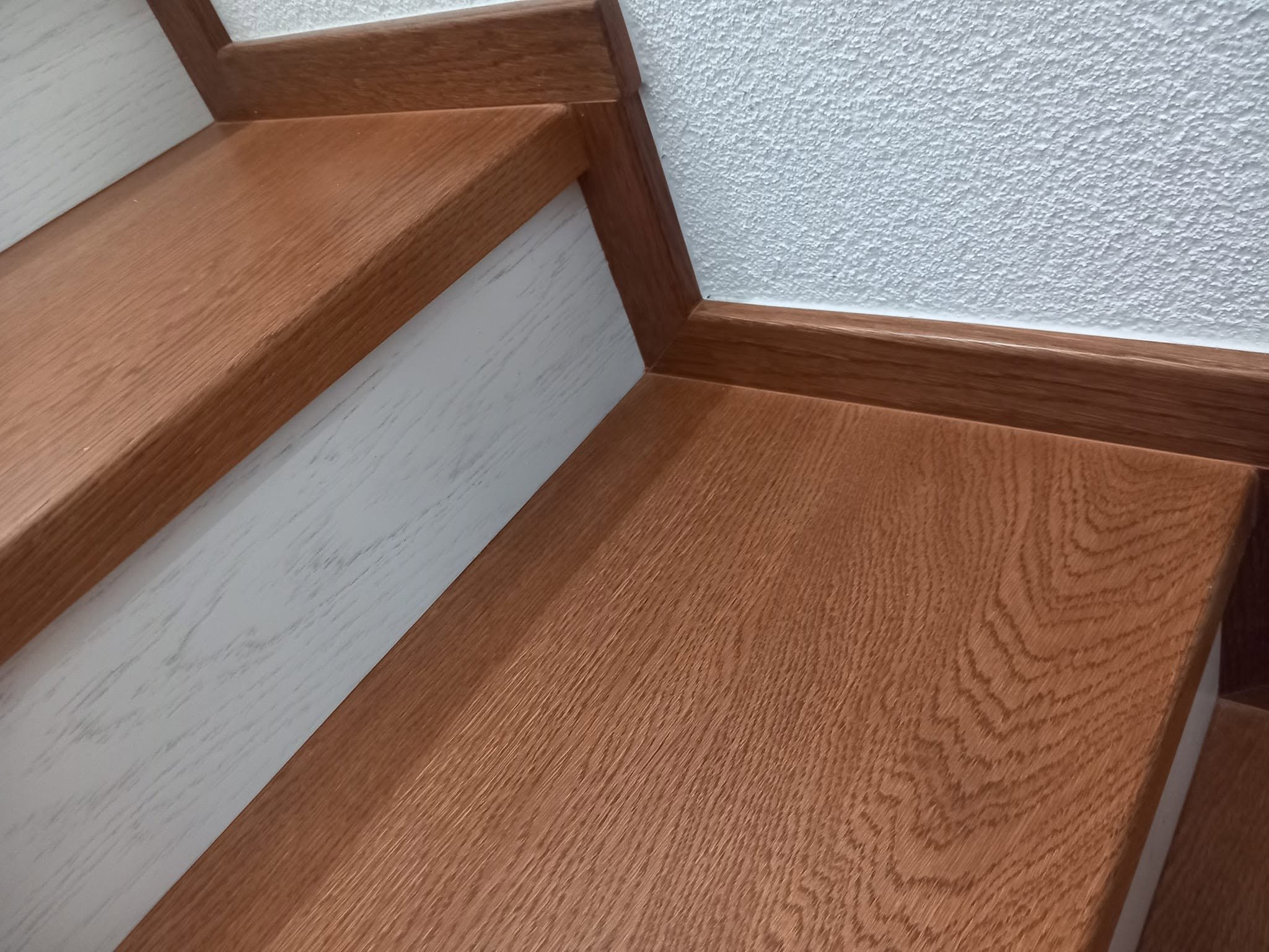 Drevené schodisko č. 49 — Drevené schodisko na mieru