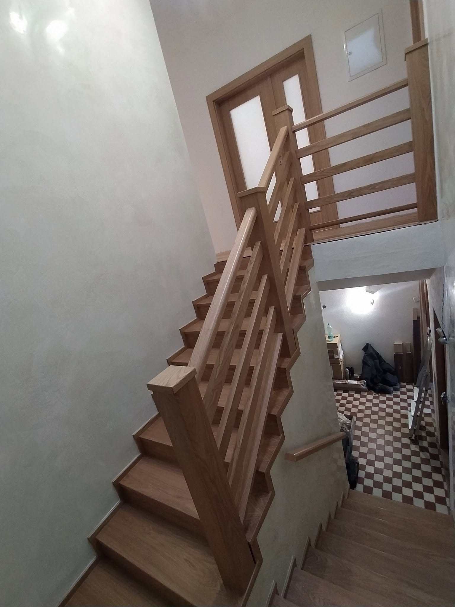 Drevené schodisko č. 50 — Drevené schodisko na mieru