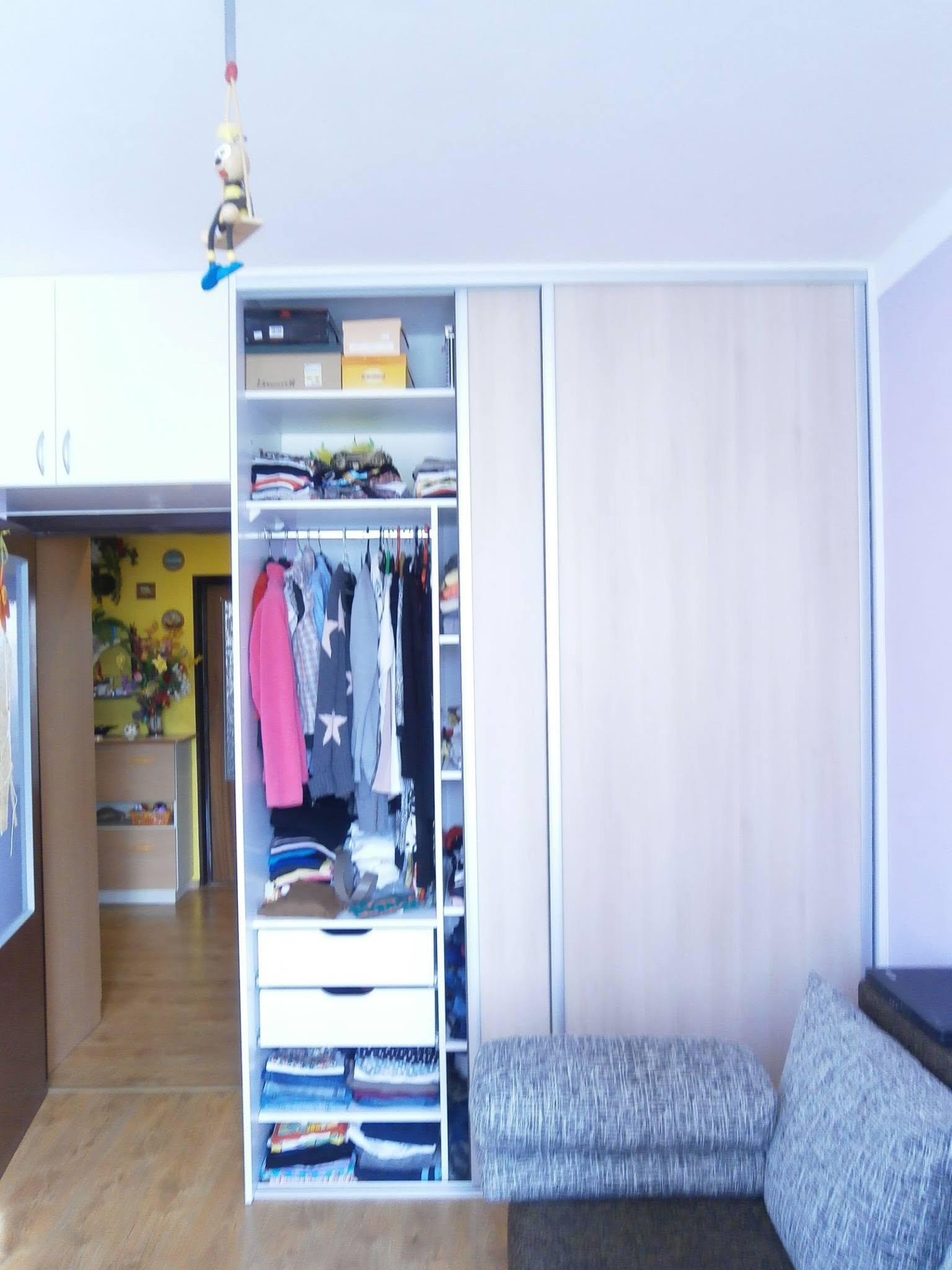 Vstavaná skriňa č. 10 — Vstavaná skriňa a šatník na mieru