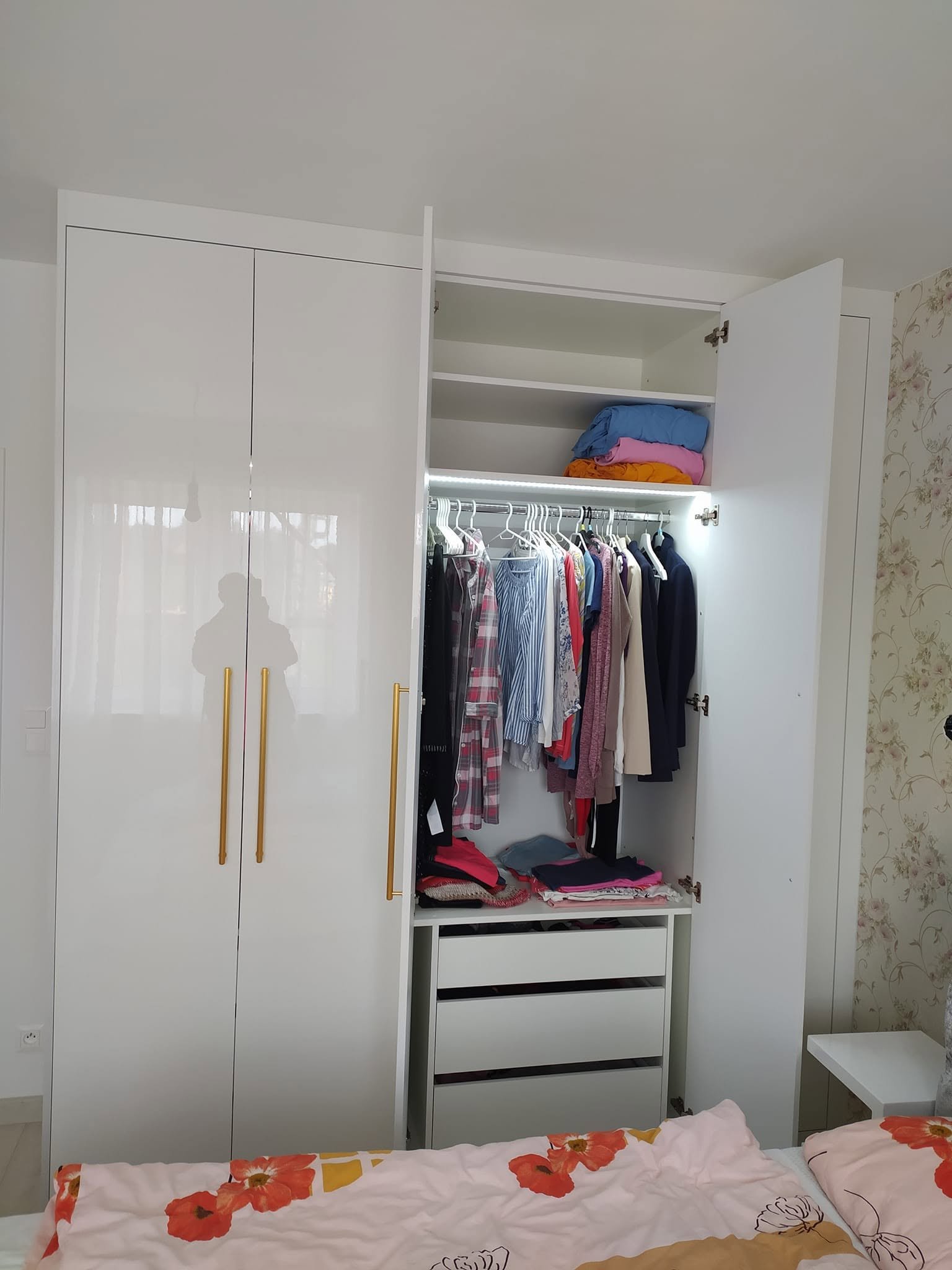 Vstavaná skriňa č. 149 — Vstavaná skriňa a šatník na mieru