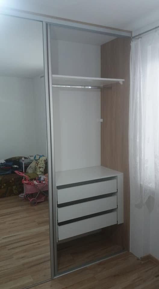 Vstavaná skriňa č. 2 — 4