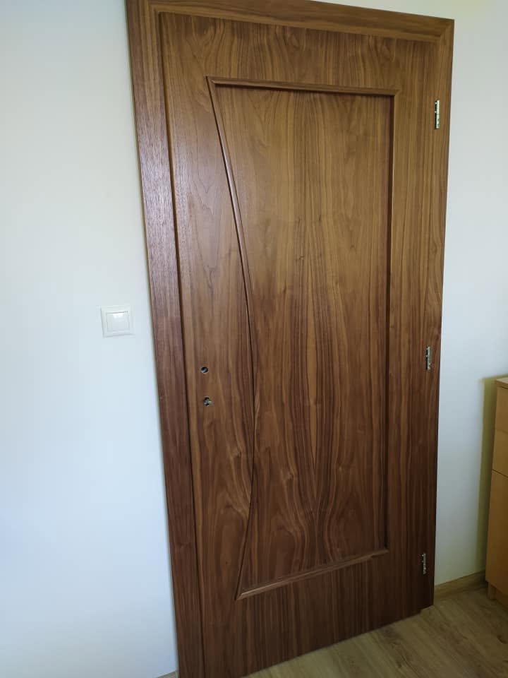 Vstavaná skriňa č. 20 — 4