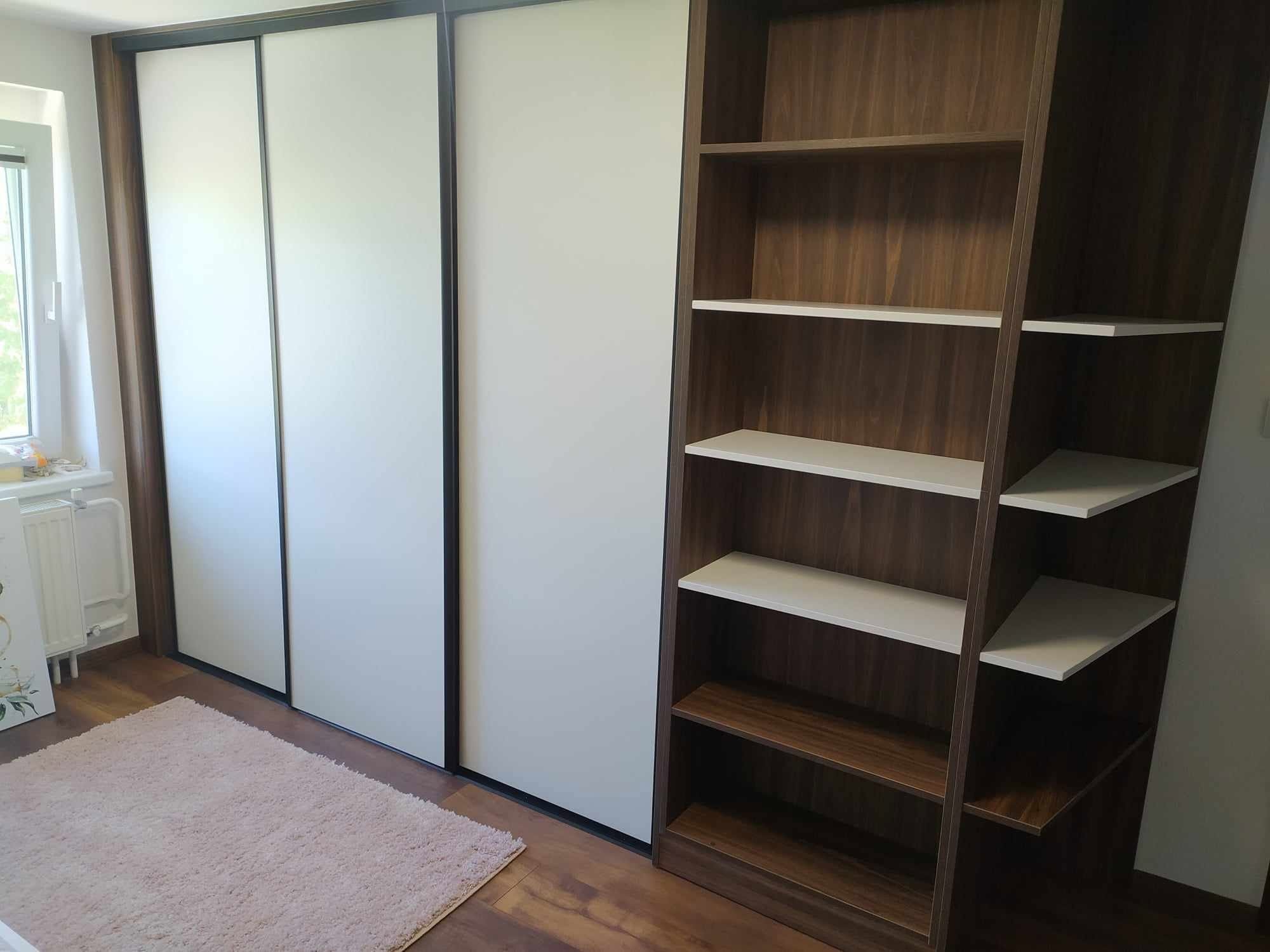 Vstavaná skriňa č. 25 — Vstavaná skriňa a šatník na mieru
