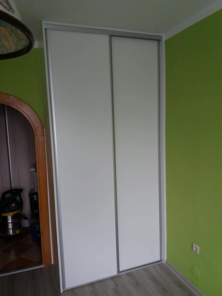 Vstavaná skriňa č. 79 — 6