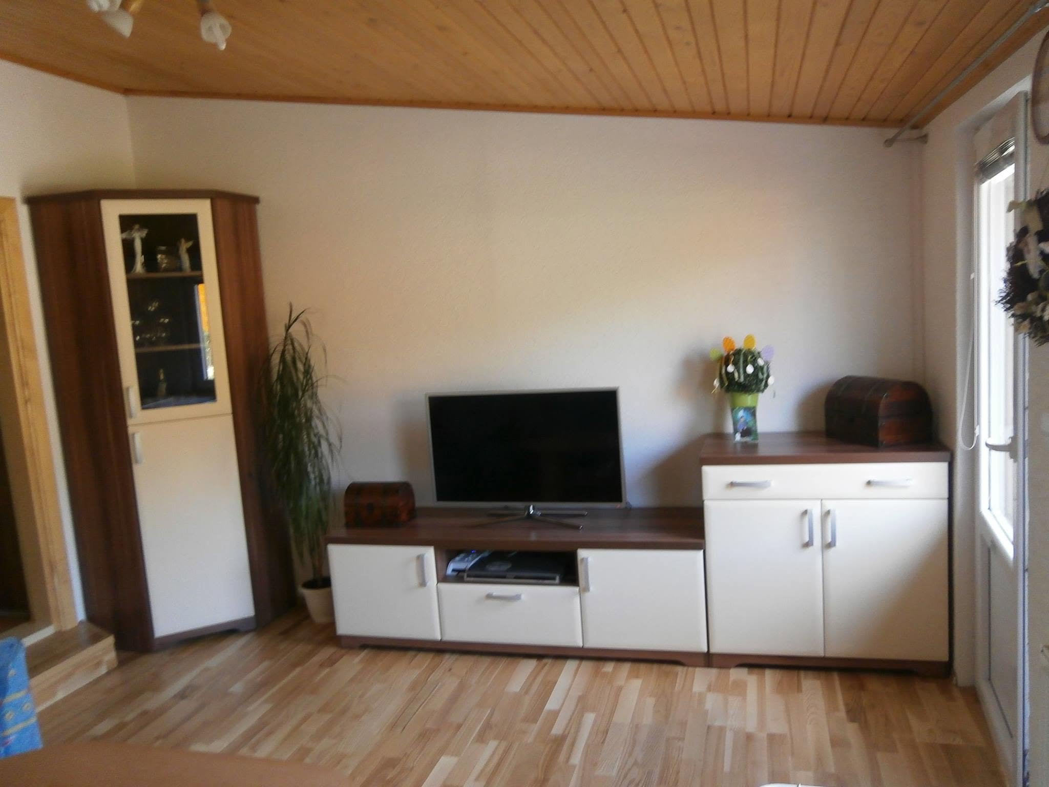 Vstavaná skriňa č. 80 — 4