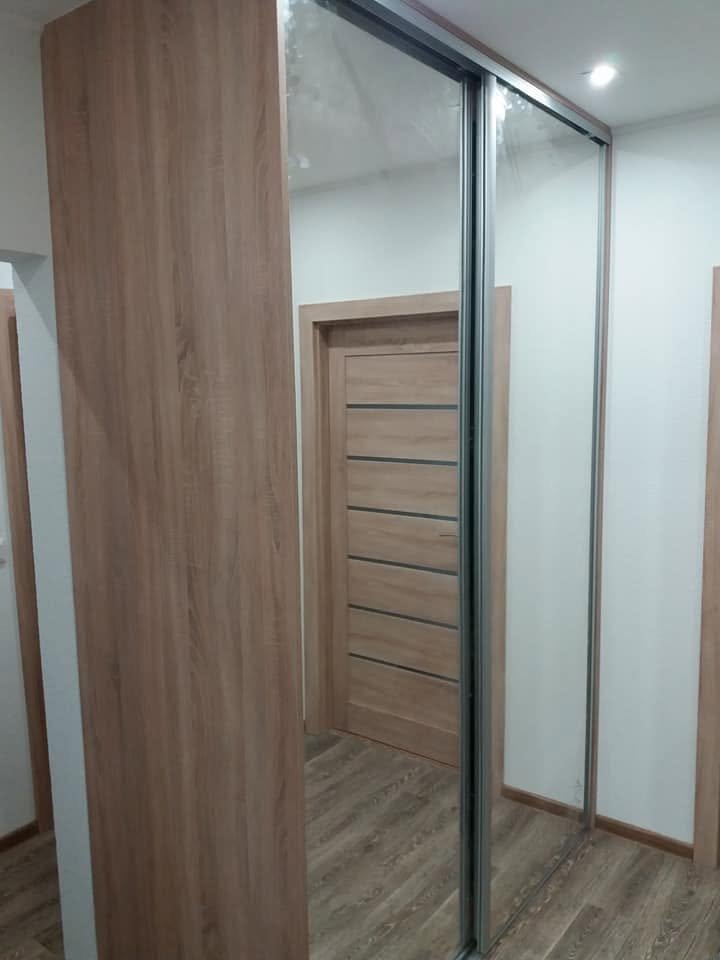 Vstavaná skriňa č. 9 — 5