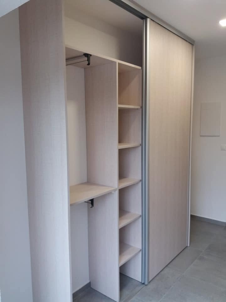 Vstavaná skriňa č. 91 — 4