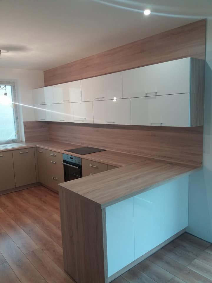 Vstavaná skriňa č. 92 — 6