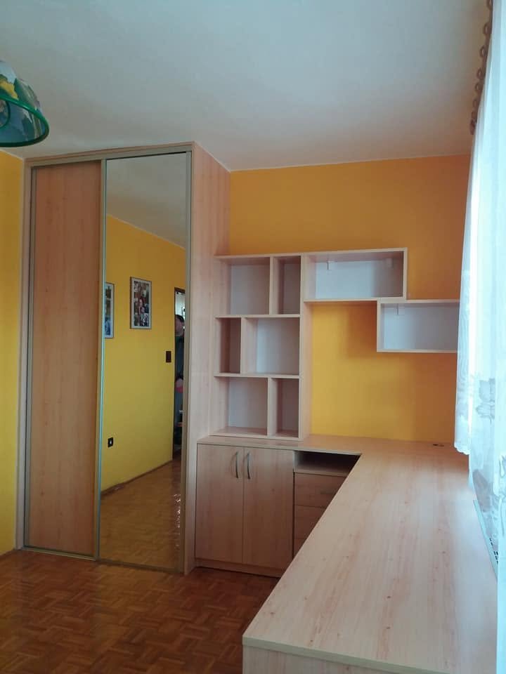 Vstavaná skriňa č. 94 — 3