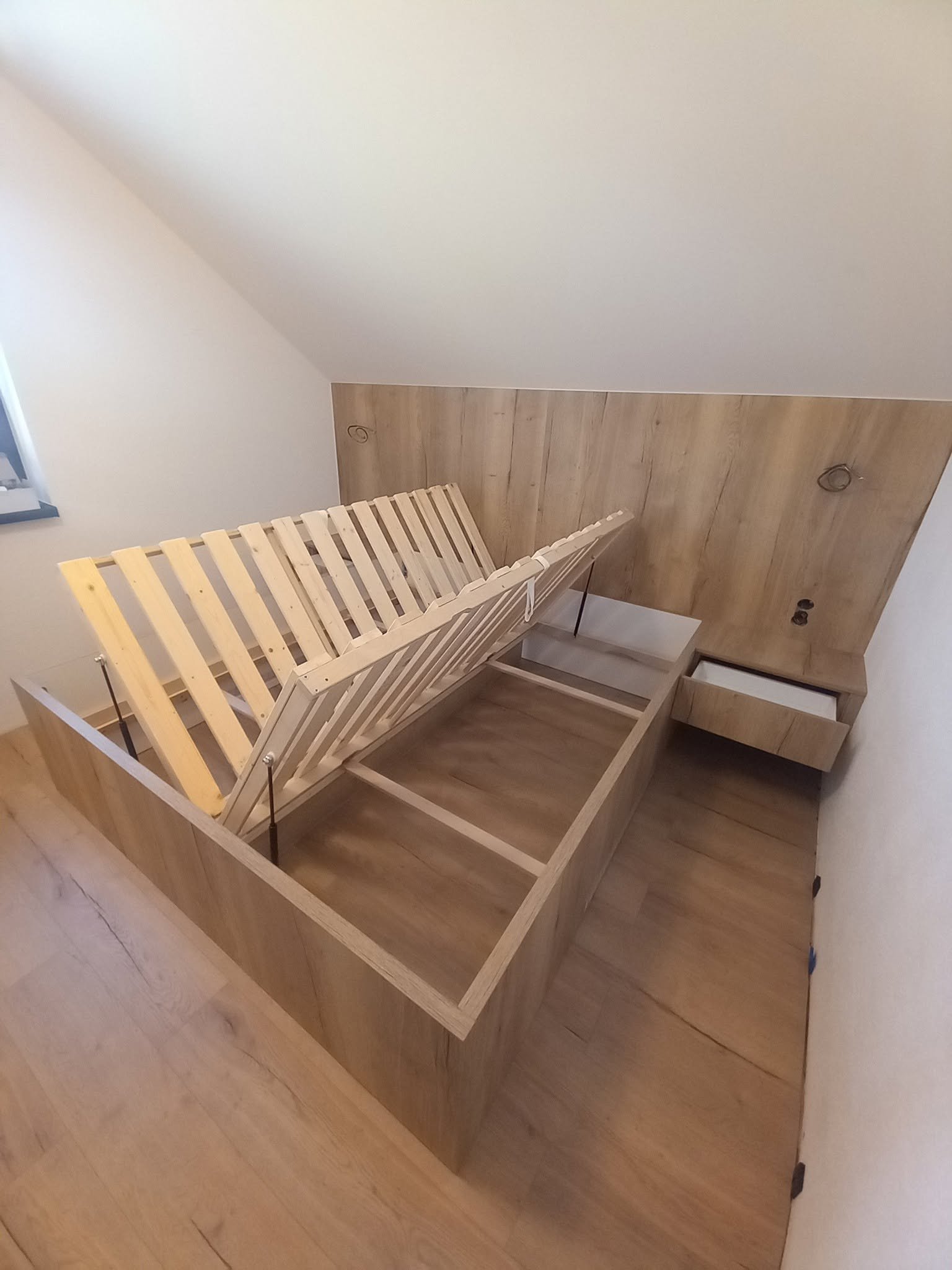 Spálňa na mieru č. 16 — Spálňový nábytok na mieru