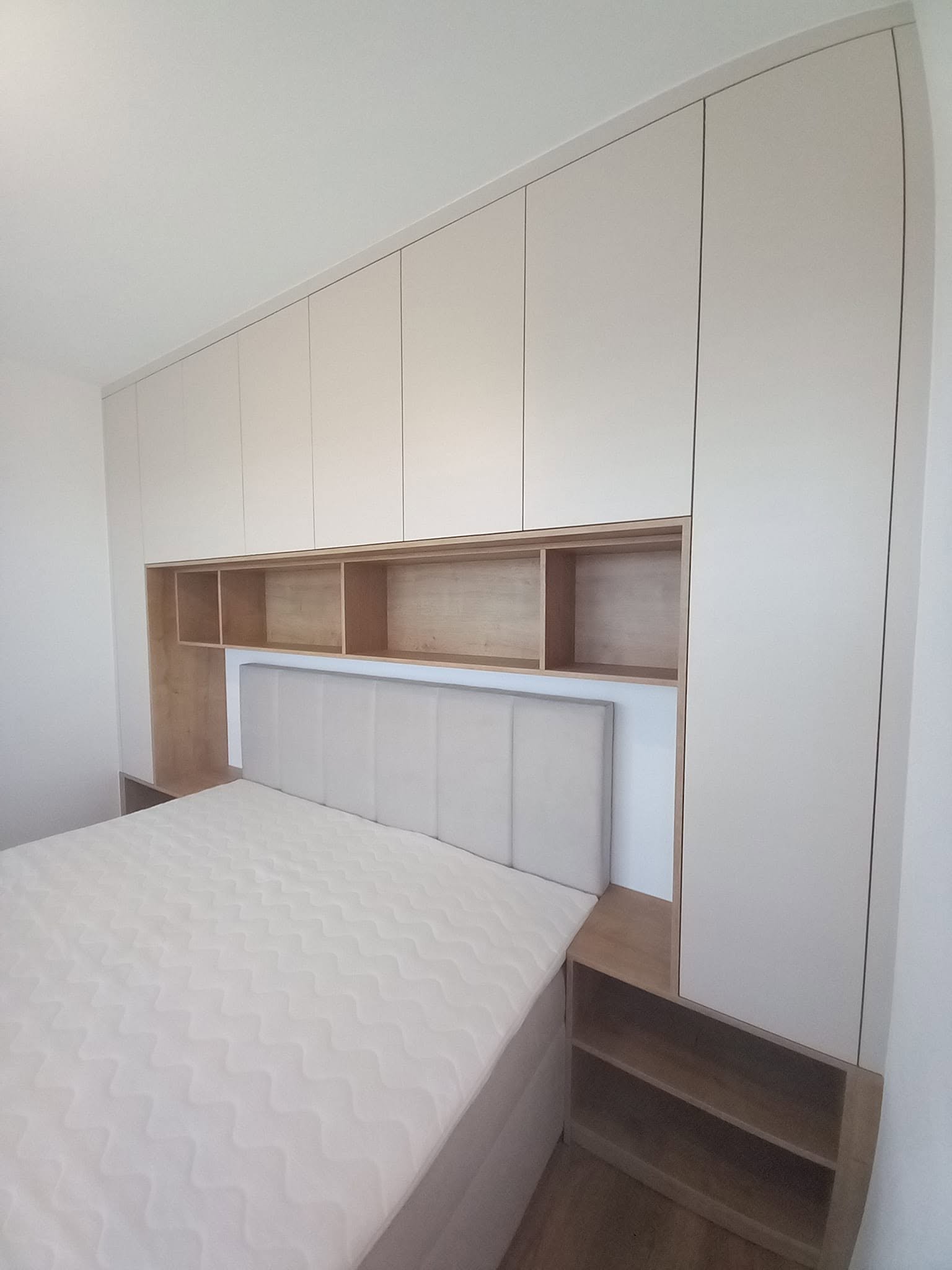 Spálňa na mieru č. 19 — Spálňový nábytok na mieru